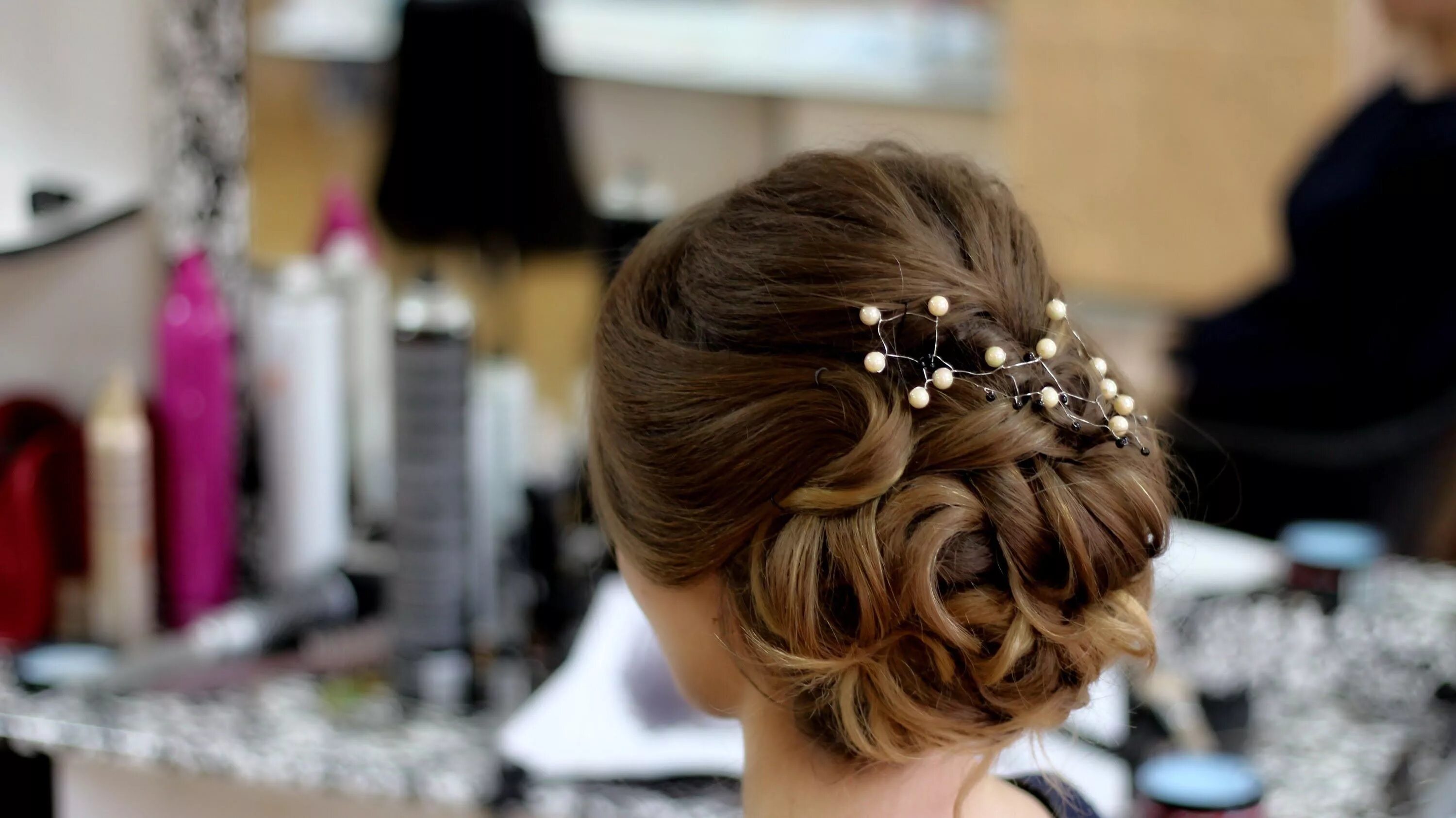 Прически салонах фото Вечерняя прическа.Прическа на длинные и средние волосы.Evening braided updo for 