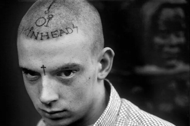 Прически скинхедов мужские Ces photos montrent un aperçu de la vraie vie des skinheads britanniques Punk ha