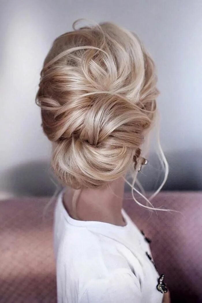 32 Chignon Bun Hairstyles To Get A Stylish Look Halo hair, Wedding hair and make