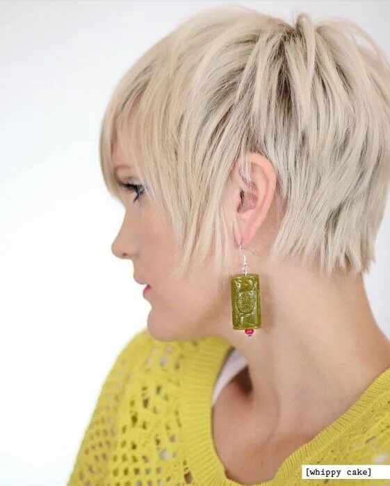 Прически спереди короткие 20 Chic Pixie Haircuts Ideas - PoP Haircuts Short hair with layers, Short layere