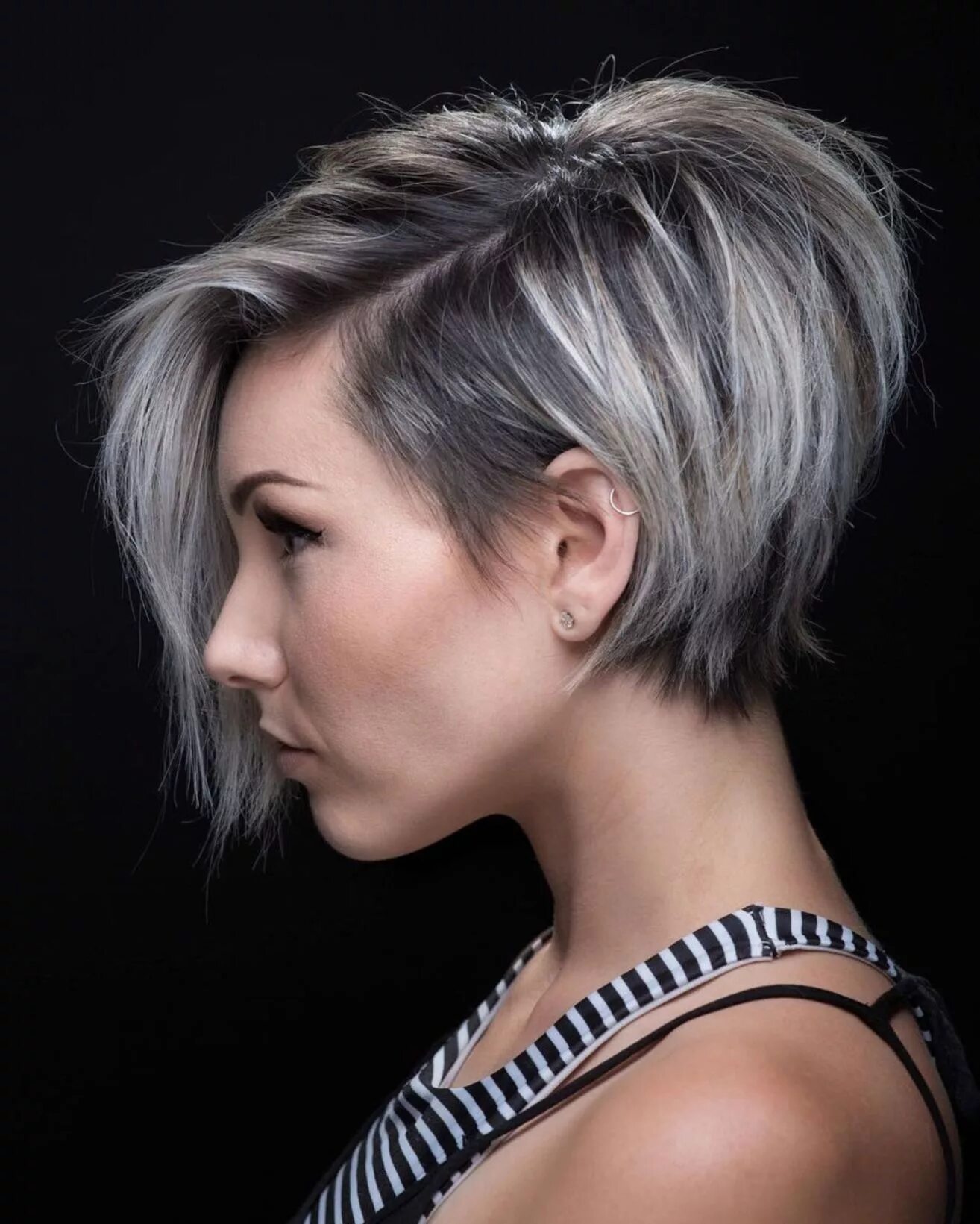 Прически стрижки модные на короткие волосы 70 Pixie Haircuts for Women Seeking Stylish Transformation in 2024 Funky short h