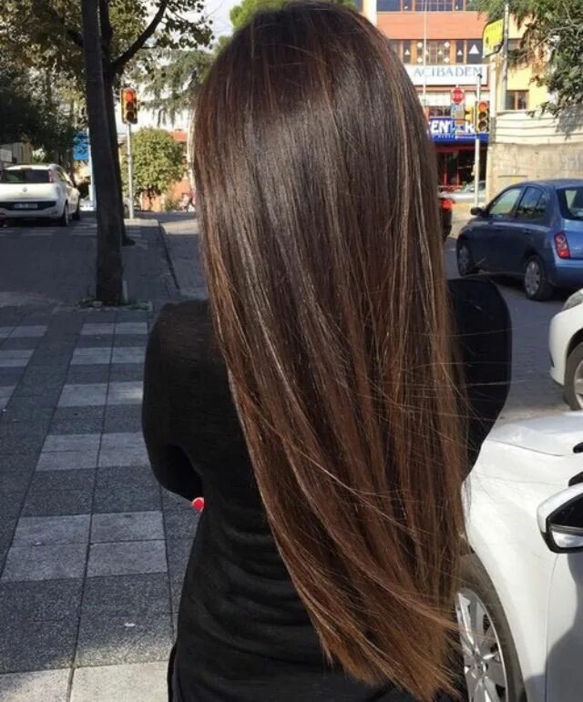 Прически темно русые волосы Hairstyles & Beauty Long hair styles, Long brown hair, Long straight hair