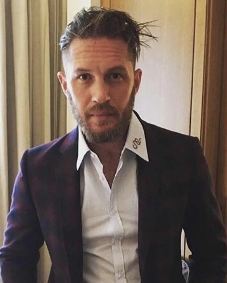 Прически тома харди фото This is a Problem (Posts tagged Tom Hardy) Tom hardy haircut, Hair cuts, Tom har