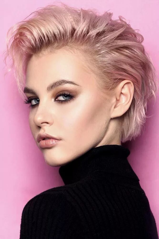 Прически укороченные волосы Short Hairstyles To Wear At The Christmas Party Стрижка, Модные короткие стрижки