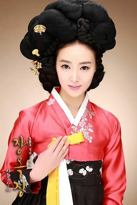 Прически в корее Asian Folk Wardrobe Korean traditional dress, Korean dress, Korean hairstyle