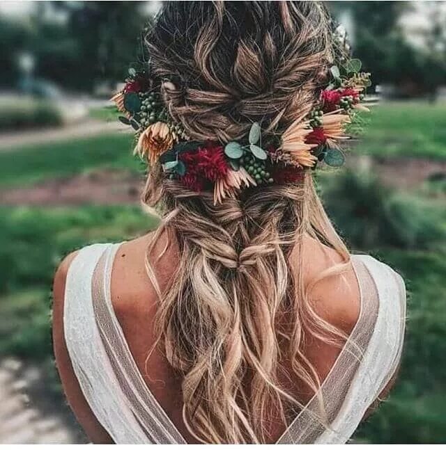 Прически в стиле бохо на средние волосы 50 Modern Wedding Hairstyle Ideas with Awesome Braids, Curls, and Up-dos - The C