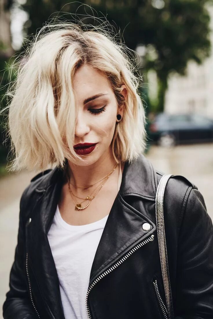 Прически в стиле гранж женские Pin on Model Masha Sedgwick Short blonde hair, Long hair styles, Hair 2018