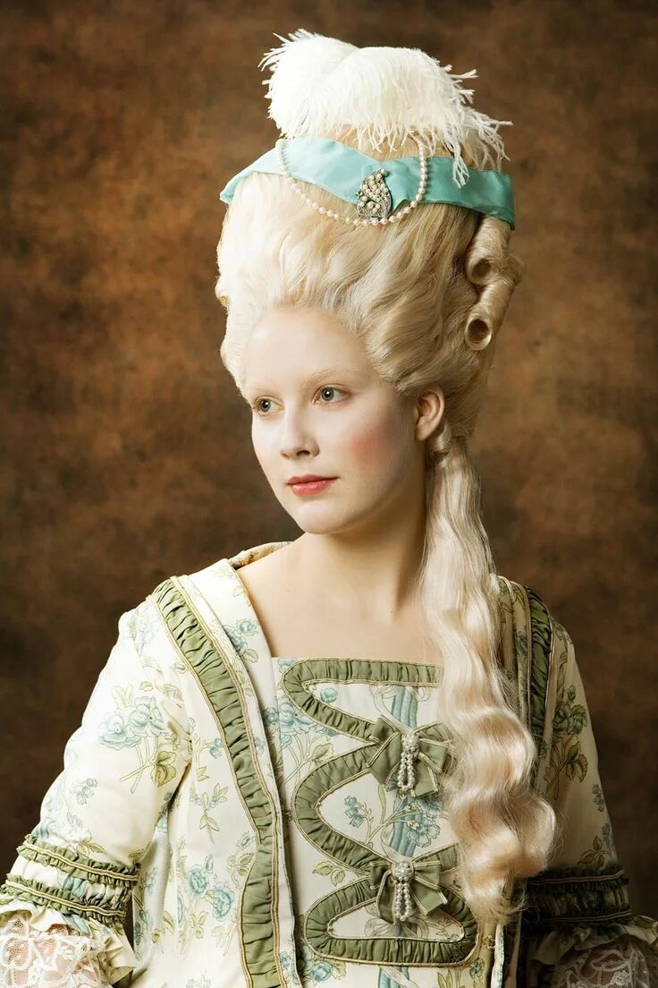 Прически векам Pin by Iryna on Причёска Historical hairstyles, 18th century fashion, Rococo fas