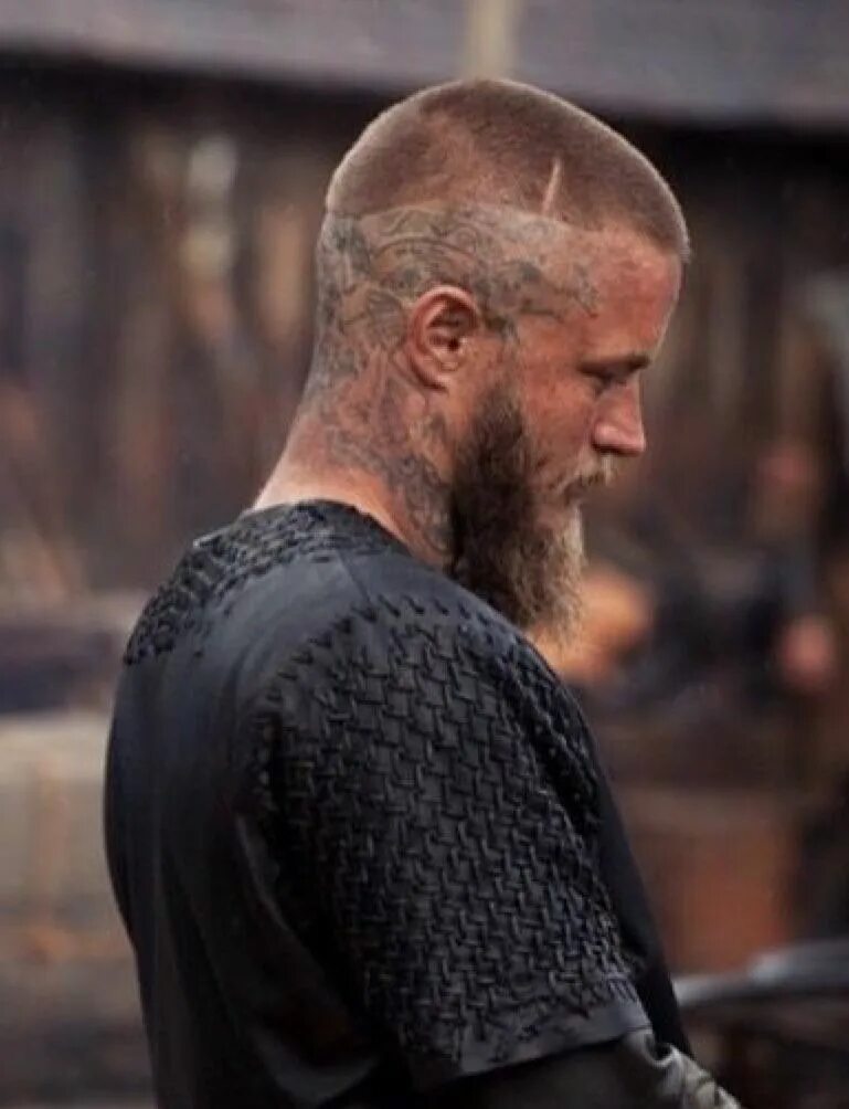 Прически викингов Ragnar Cabelo viking, Estilos de cabelo e barba, Vikings ragnar