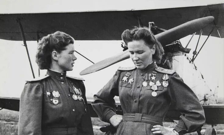 Прически военных лет женские Mariya Smirnova and Nadezhda Popova. Photo credit Ivan Shagin. Авиация, Пилот, В