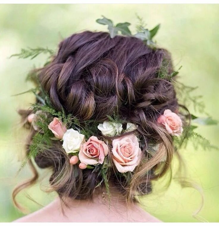 Прически волосы и цвет женщины фото Flowers Flower crown hairstyle, Crown hairstyles, Flowers in hair