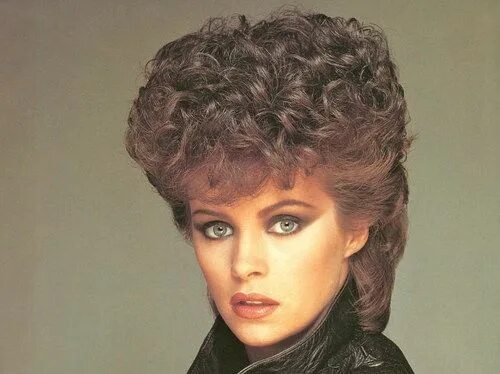 Прически восьмидесятых женские 80s permed mullet Hair styles, Permed hairstyles, Short permed hair