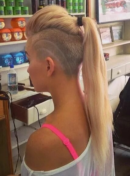 Прически зад длинный If you insist on long hair, at least do this! Love the contrast. Undercut long h