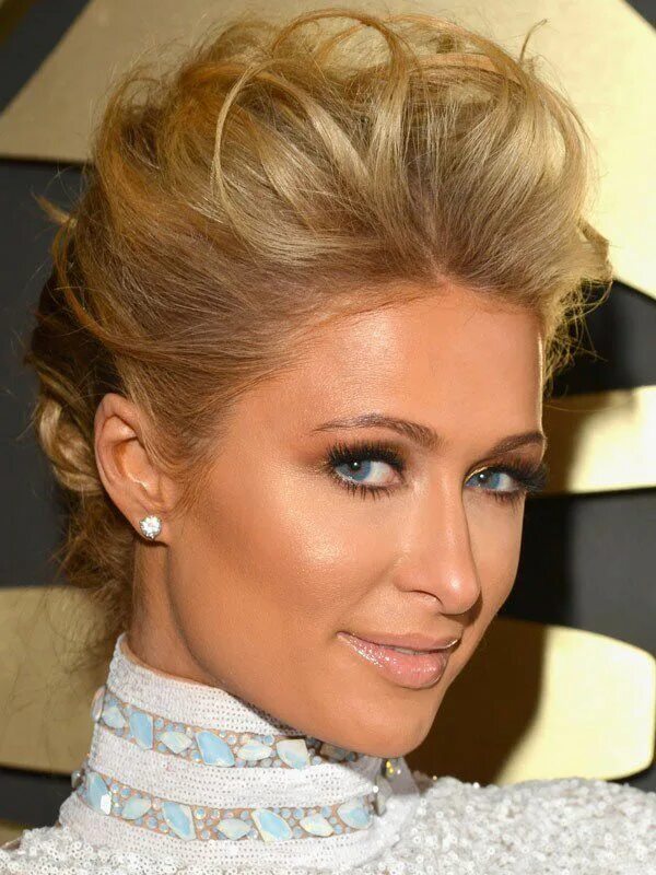 Прически знаменитостей 2024 Paris Hilton Grammys 2014 Paris hilton hair, Paris hilton style, Paris hilton