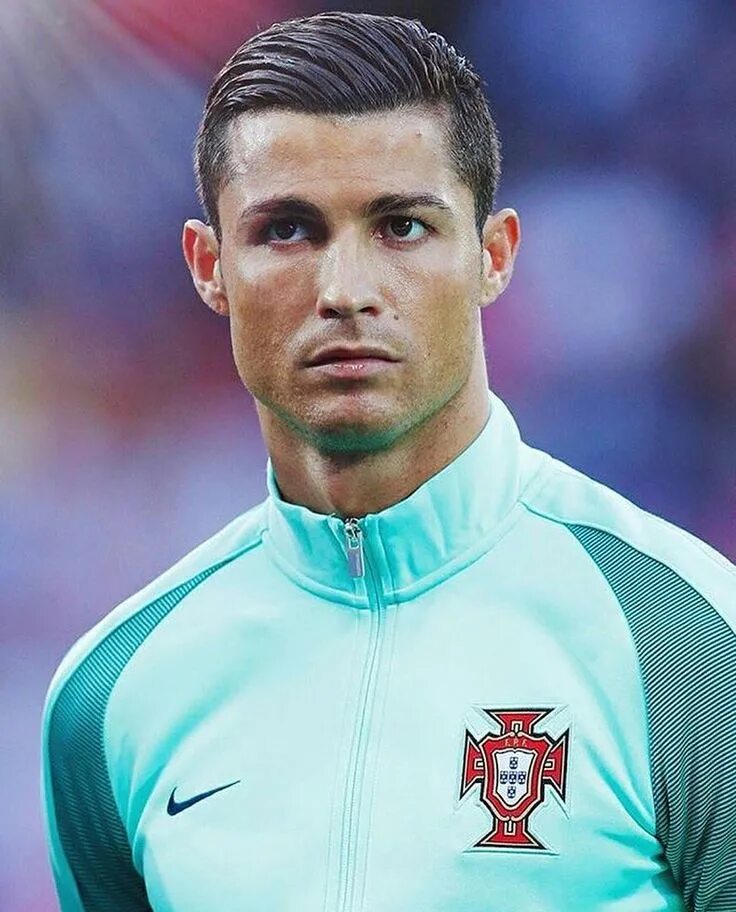 Прическу роналду коротко Ronaldo ❤ Follow @cr7princehd Cristiano ronaldo hairstyle, Ronaldo haircut, Cris