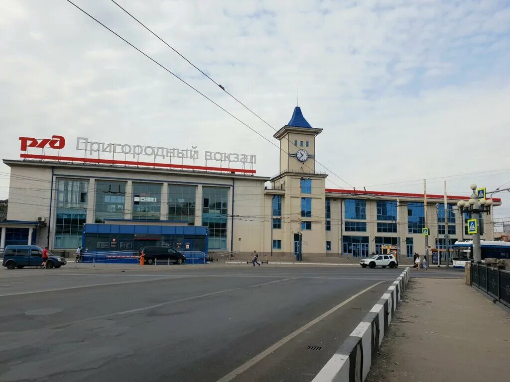 Пригородный вокзал железнодорожная ул 7 фото Пригородный вокзал, railway station, Rostov-on-Don, Privokzalnaya Square, 2/1 - 