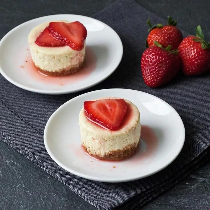 Приготовление десертов фото Mini New York Cheesecakes Recept Sötsaker