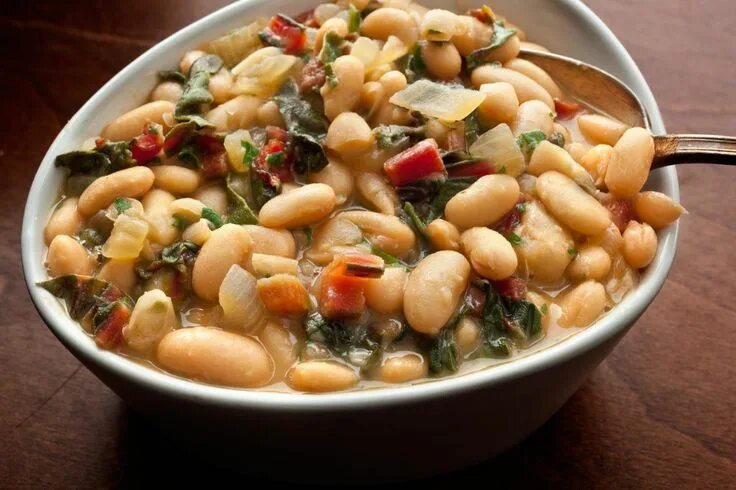 Приготовление фасоли рецепты с фото Braised White Beans with Chard Recipe - Chowhound Bean recipes, Chard recipes, C