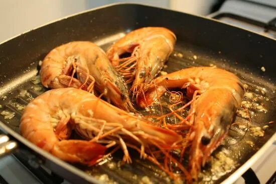 Приготовление креветок фото Prawns with garlic. - Picture of Op My Stoep Lodge, Oranjemund - Tripadvisor