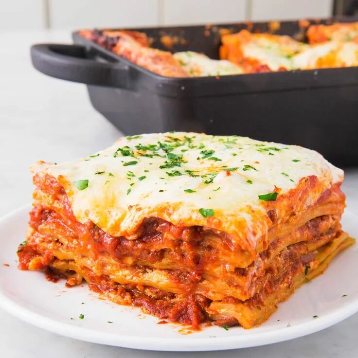 Приготовление лазаньи с фаршем с фото This Lasagna Bolognese Is Better Than Your Italian Grandma's Recipe Recipes, Las