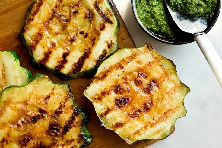 Приготовление патиссонов рецепты на сковороде с фото Grilled or Roasted Pattypan "Steaks" With Italian Salsa Verde Recipe Recipe Reci