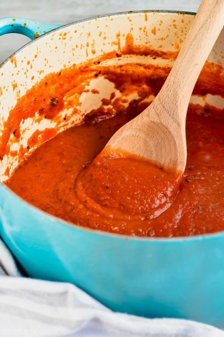 Приготовление подливы с фото This Marinara Sauce Recipe with tomato sauce is the perfect sauce for your spagh