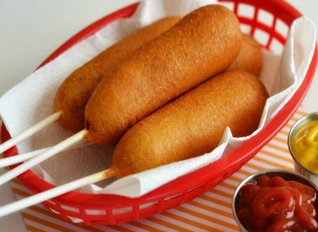 Приготовление сосисок фото Фотография Corndog recipe, Vegetarian soup recipes, Corn dogs