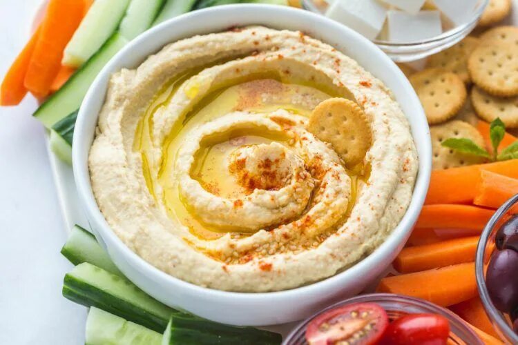 Приготовления хумуса фото Authentic Lebanese Hummus Recipe Recipe Lebanese hummus recipe, Recipes, Authent