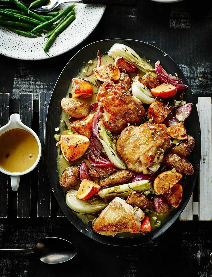 Приготовления вторых блюд фото Sicilian Roast Chicken with Fennel and Blood Oranges