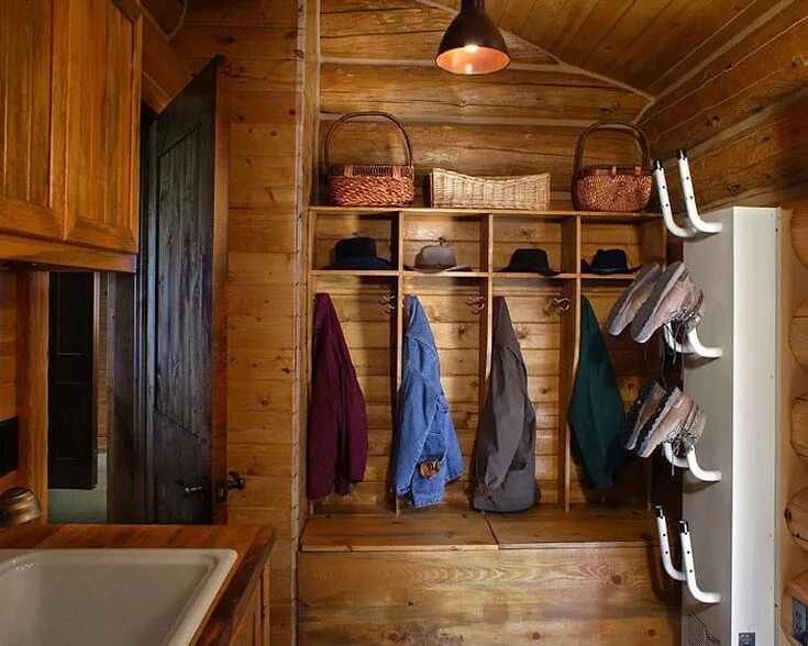 Прихожая дизайн фото в сельской местности 7 Charming Ideas to Organize the Messiest Mudrooms Mudroom design, Mudroom, Mudr