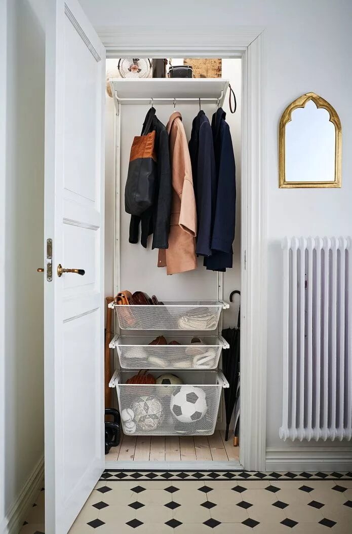 Прихожая кладовка фото Кладовка в квартире: 64 фото дизайна маленькой площади Small closet storage, Ike