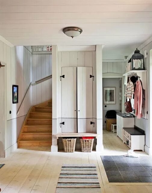 Прихожая на даче интерьер mudroom Hus, House ideas, Designhem