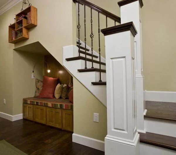 Прихожая на втором этаже фото 16 Interior Design Ideas and Creative Ways to Maximize Small Spaces Under Stairc