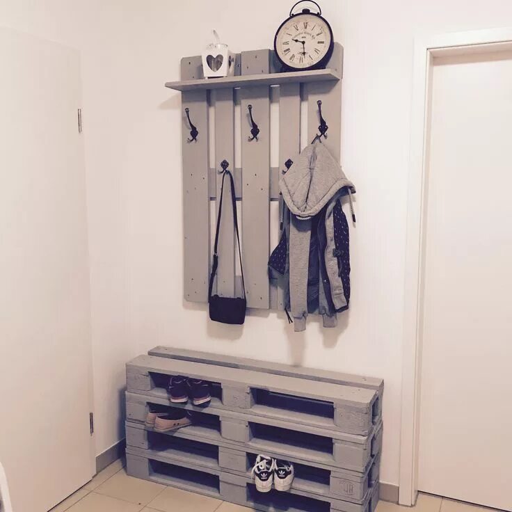 Прихожая своими руками фото идеи Do it yourself Garderobe aus Paletten. #DIY #Garderobe #Palette #Palettenmöbel #