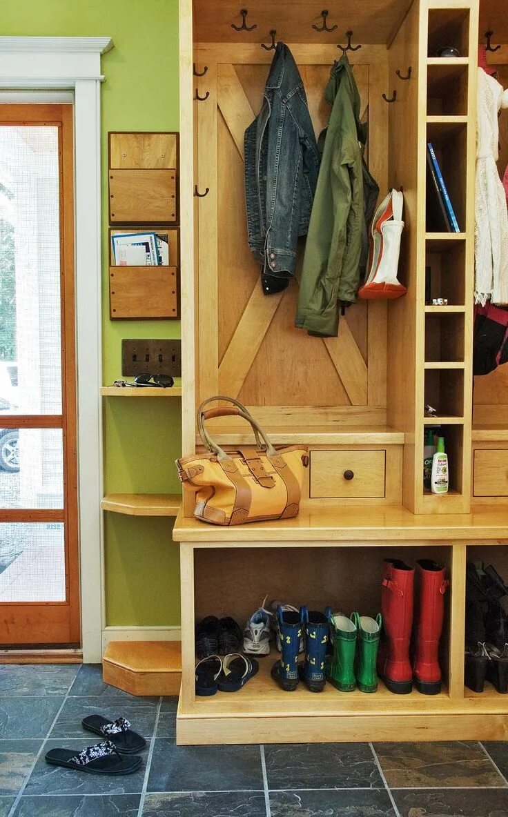 Прихожая своими руками на дачу Mudroom design, Mud room storage, Mudroom