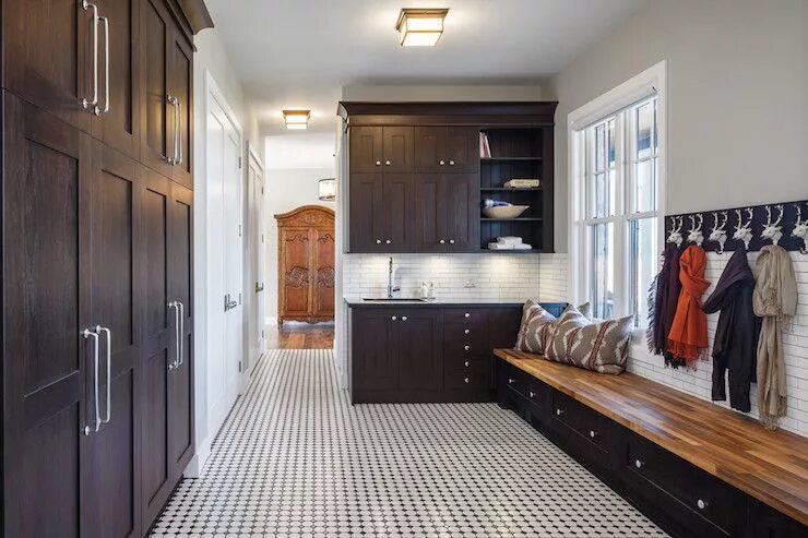 Прихожая загородного дома фото Mudroom with Dark Cabinets - Transitional - Laundry Room - Astro Design Center M