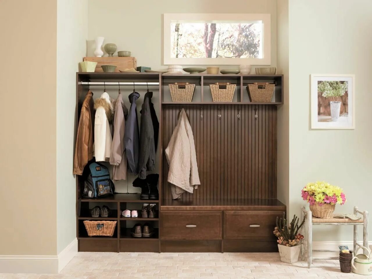 Прихожие лучшие идеи фото Shelves and Benches for Mudrooms Mud room storage, Mudroom storage bench, Mudroo