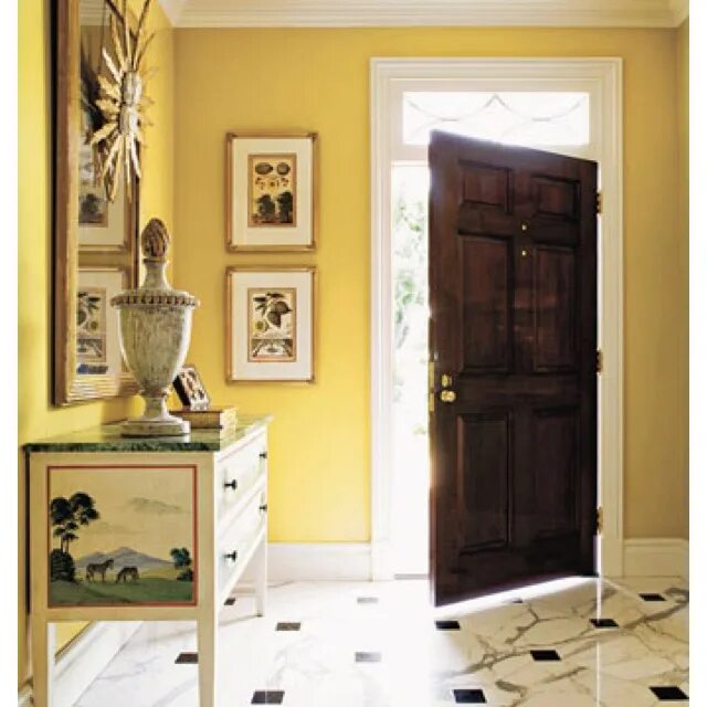 Прихожие цвета стен в интерьере Yellow interior Yellow kitchen walls, Yellow hallway, Yellow decor