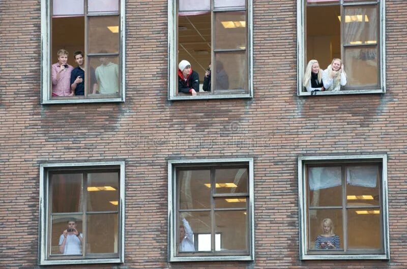 Прикольное фото окна People Looking Out Multiple Windows Editorial Photography - Image of protest, op