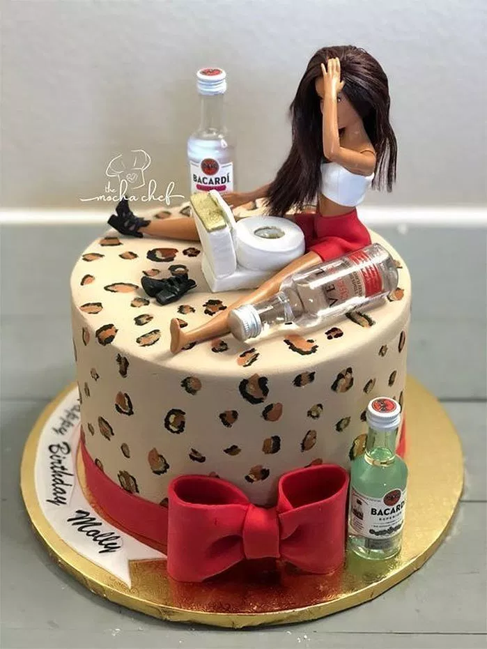 Прикольное оформление торта для женщины 88 Amazing Birthday Cake Ideas for Kids of All Ages Drunk barbie cake, 21st birt