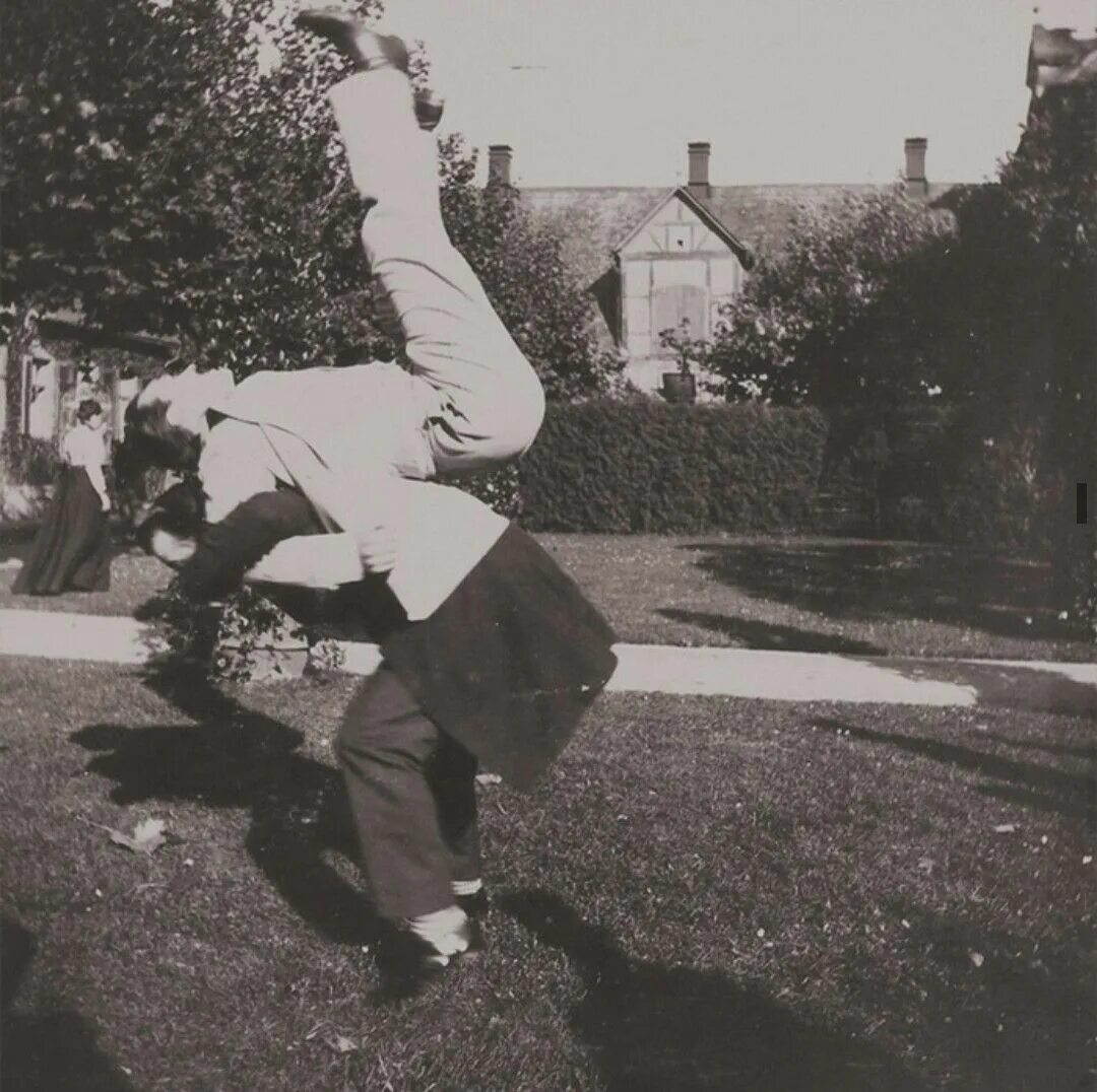 Прикольные фото николая Tsar Nicholas II messing around; 1899 Tsar nicholas ii, Tsar nicholas, Victorian