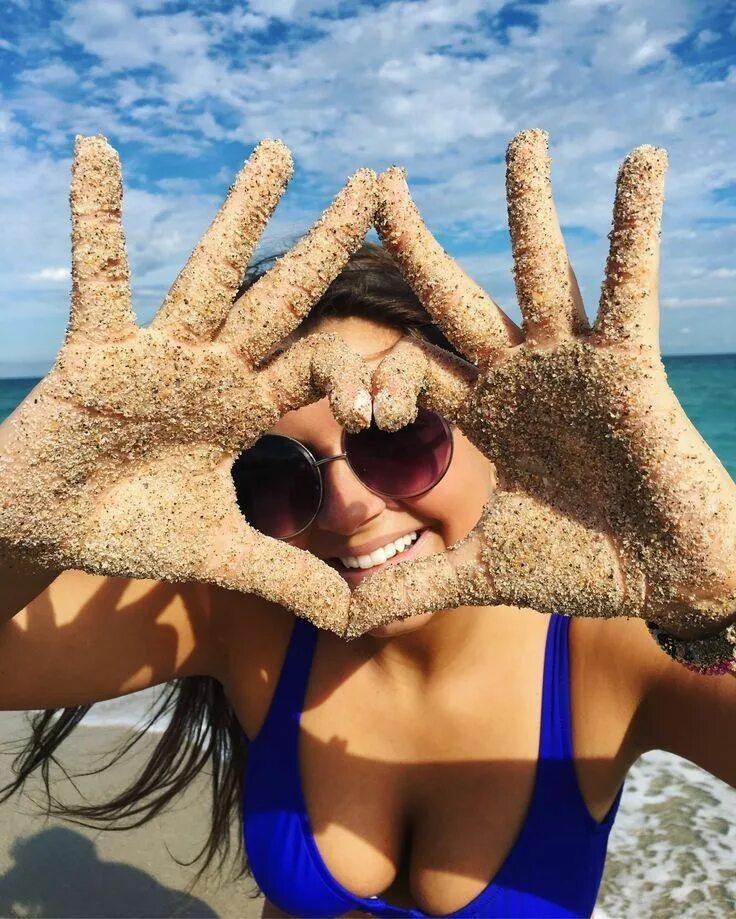 Прикольные идеи для фото на море Loveing the ocean and beach 女 性 の 写 真 ポ-ズ, 女 子 旅, 写 真