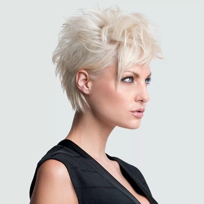 Прикольные короткие женские стрижки Regis Salon - Signature Style Hair Salons Pixie hairstyles, Short spiky hairstyl