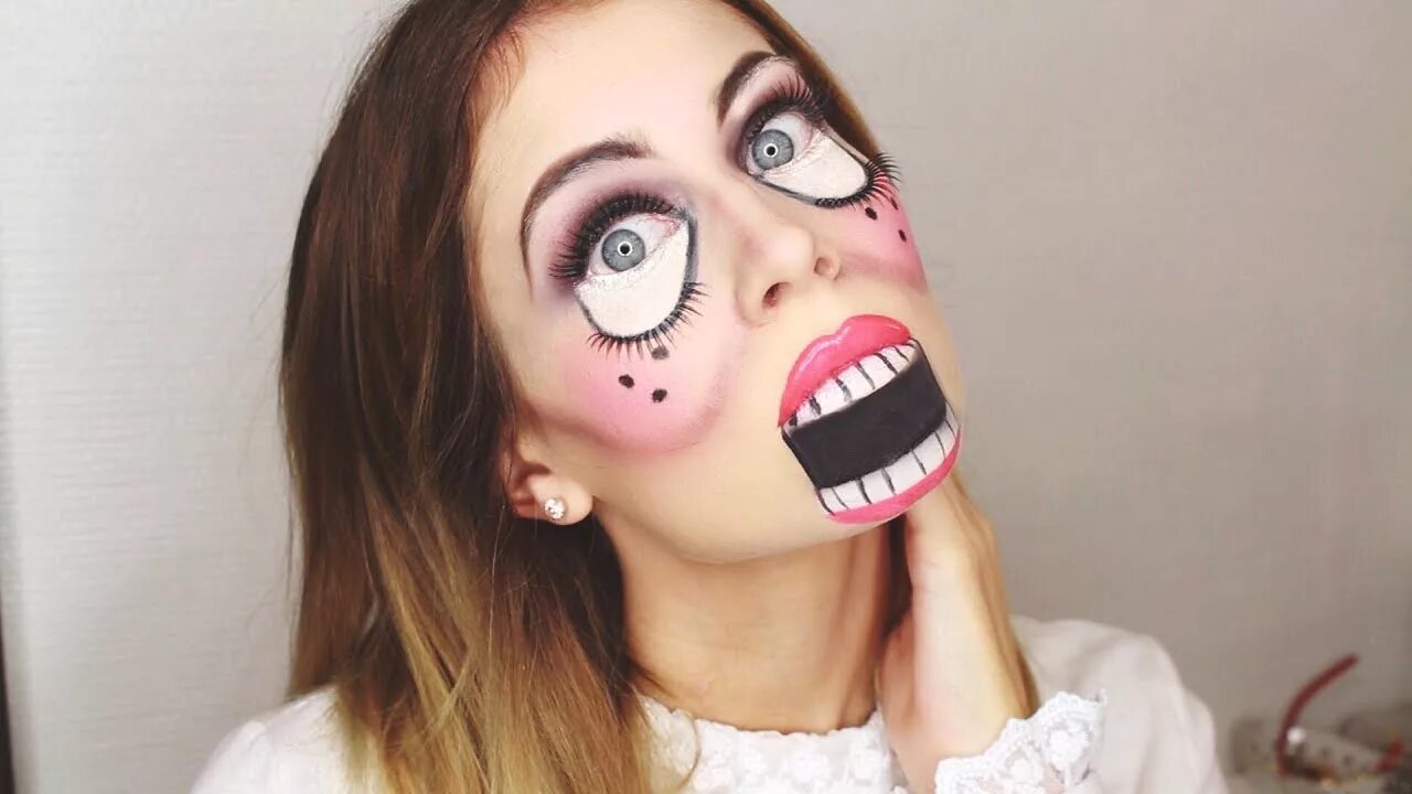 Прикольные легкие макияжи SIMPLE HALLOWEEN-DOLL-MAKEUP BELLA - YouTube