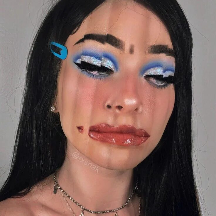 Прикольные макияжи I’ve been having fun doing glitchy makeup looks lately : woahdude Creative makeu