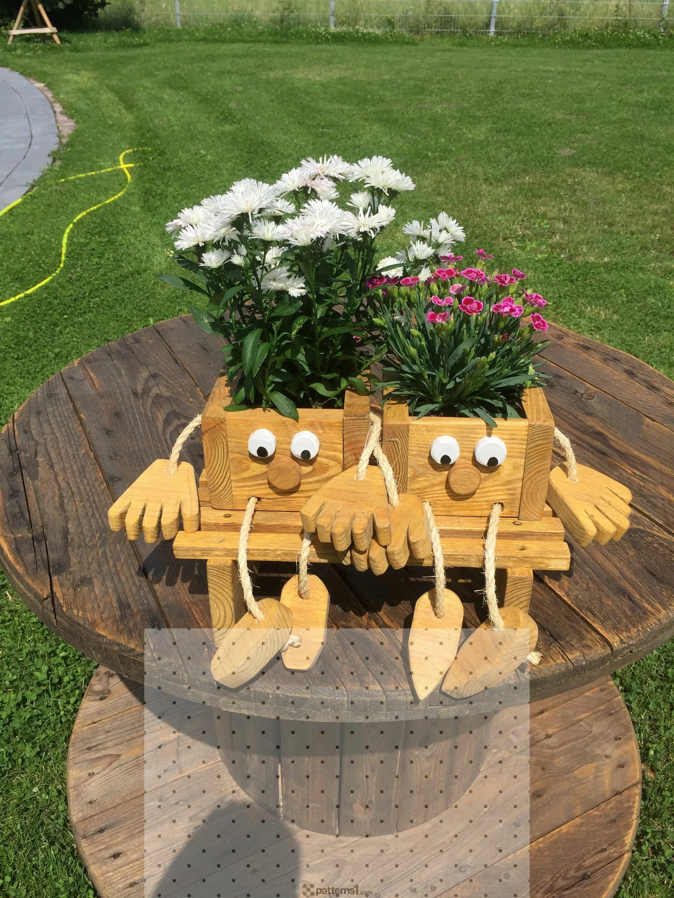 Прикольные поделки своими руками фото 13+ First-Rate Woodworking Rustic Ideas Artesanato em madeira, Jardins de madeir