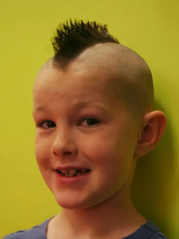 Прикольные прически для мальчиков 10 лет Boys Mohawk Hairstyles Cute Kids hairstyles boys, Kids hairstyles, Boys mohawk