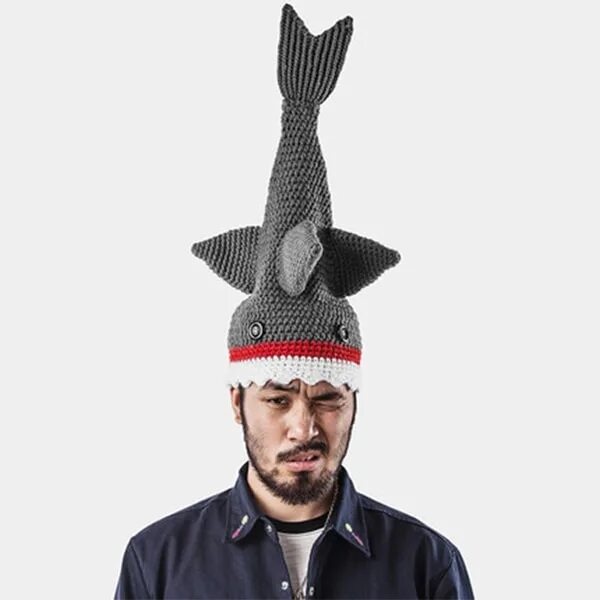 Прикольные шапки фото Shark Attack Hat - ApolloBox