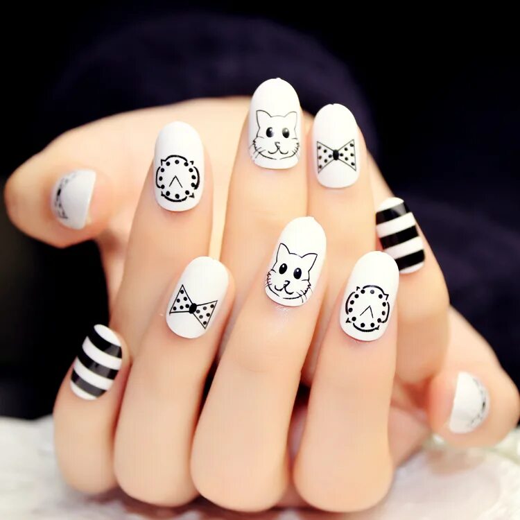 Прикольный красивый маникюр Cat and clocl pattern fake nails japanese Cute cartoon pattern false nails frenc