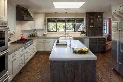 Пример кухни в доме reclaimed wood Eclectic kitchen design, Rustic kitchen, Eclectic kitchen